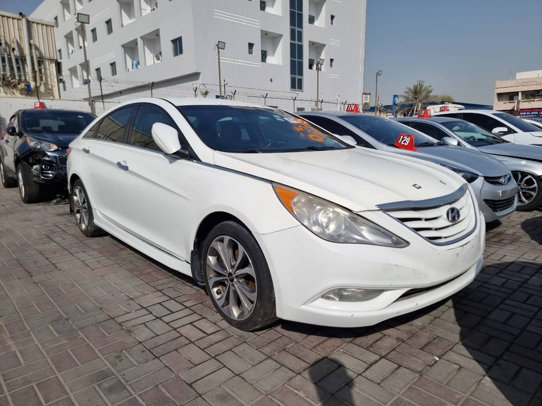 2013 HYUNDAI SONATA — 133379 Miles — Lot 214578 — Ind. 12 - Marhaba Auctions Used Cars - Image 3