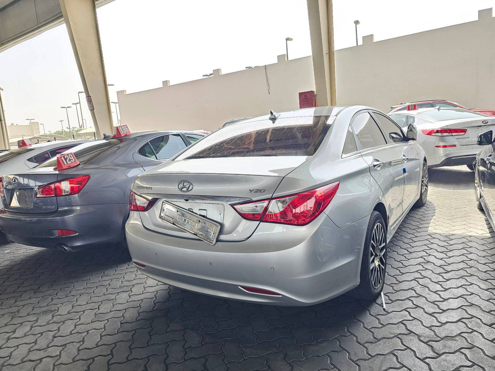 2011 HYUNDAI SONATA — 172961 KM — Lot 263775 — Souq - Marhaba Auctions Used Cars - Image 3