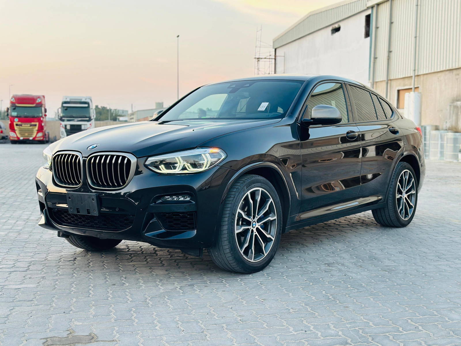 2020 BMW X4 M40i — 54477 KM — Lot 09772 — Al Quoz - Marhaba Auctions Used Cars - Image 3