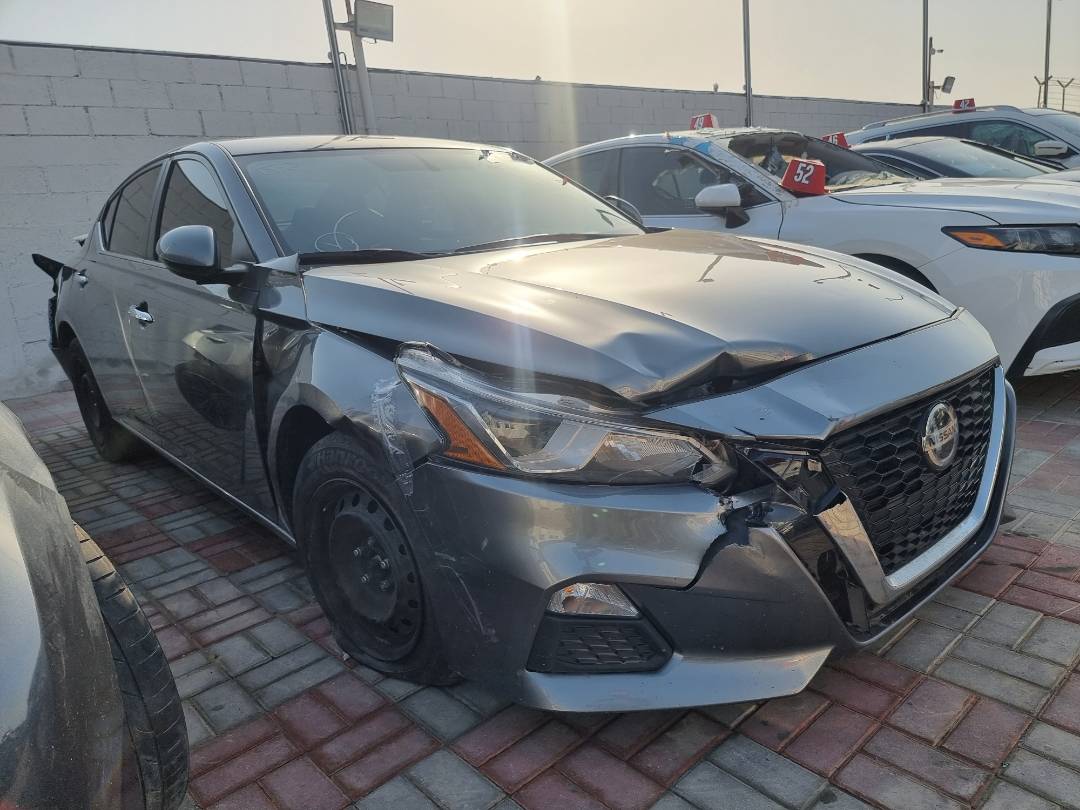 2020 NISSAN ALTIMA — 43468 Miles — Lot 66860 — Ind. 12 - Marhaba Auctions Used Cars - Image 3