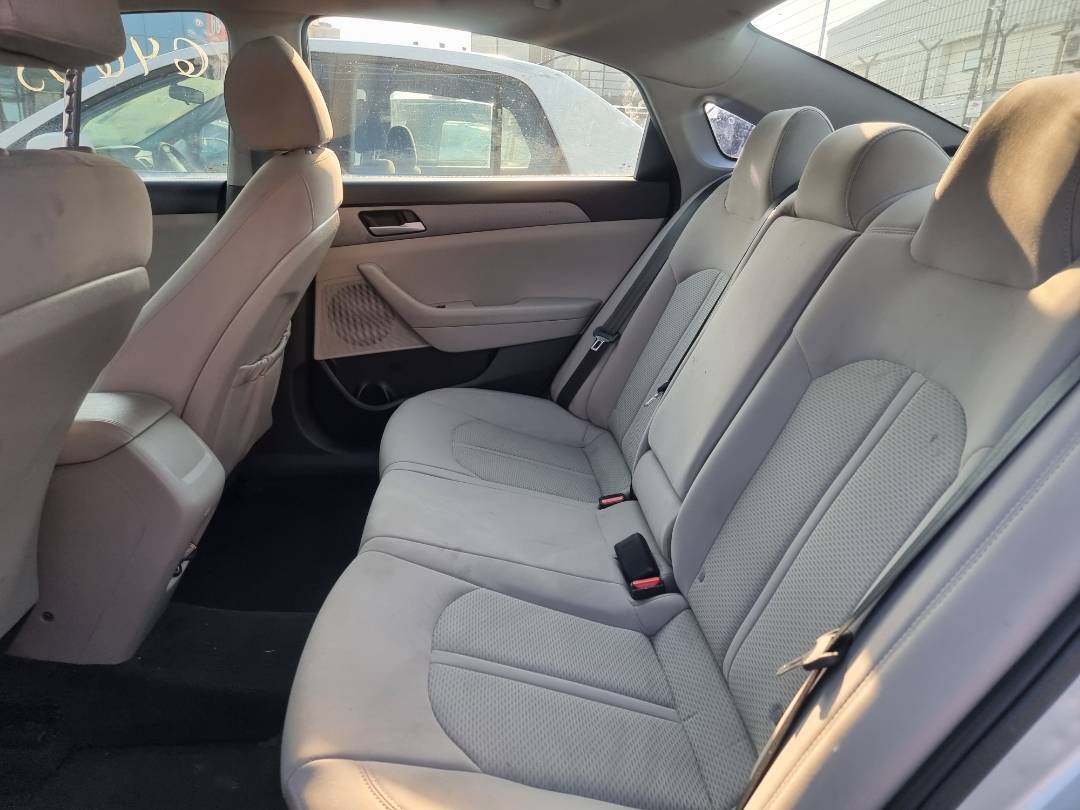 2018 HYUNDAI SONATA — 121135 Miles — Lot 124587 — Souq - Marhaba Auctions Used Cars - Image 7