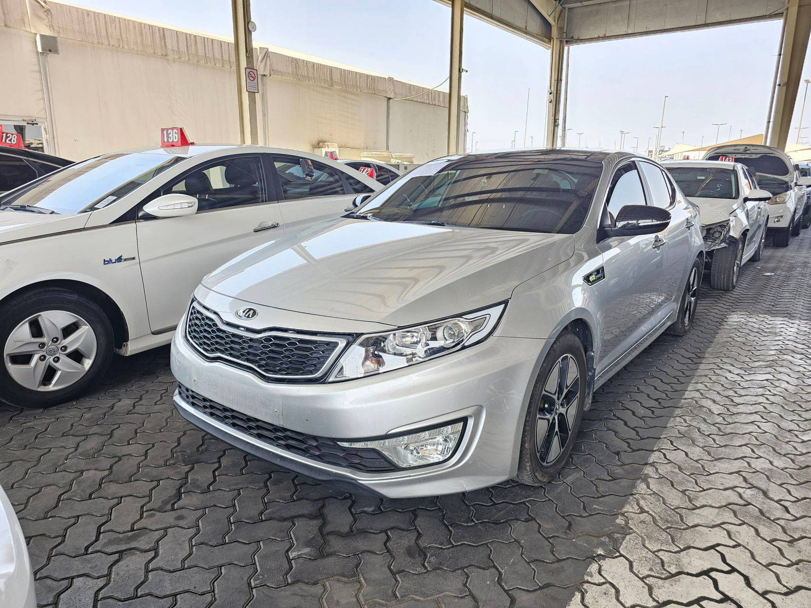 2013 KIA K5 — 176107 KM — Lot 029245 — Souq - Marhaba Auctions Used Cars - Image 4