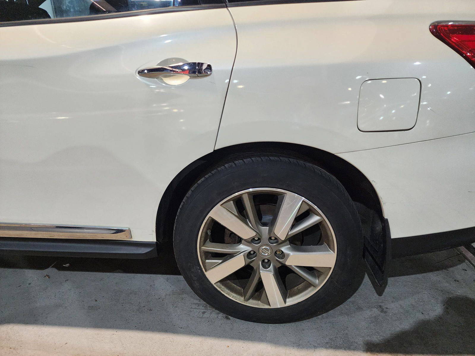 2015 NISSAN PATHFINDER — 137588 KM — Lot 87882325 — Souq - Marhaba Auctions Used Cars - Image 12