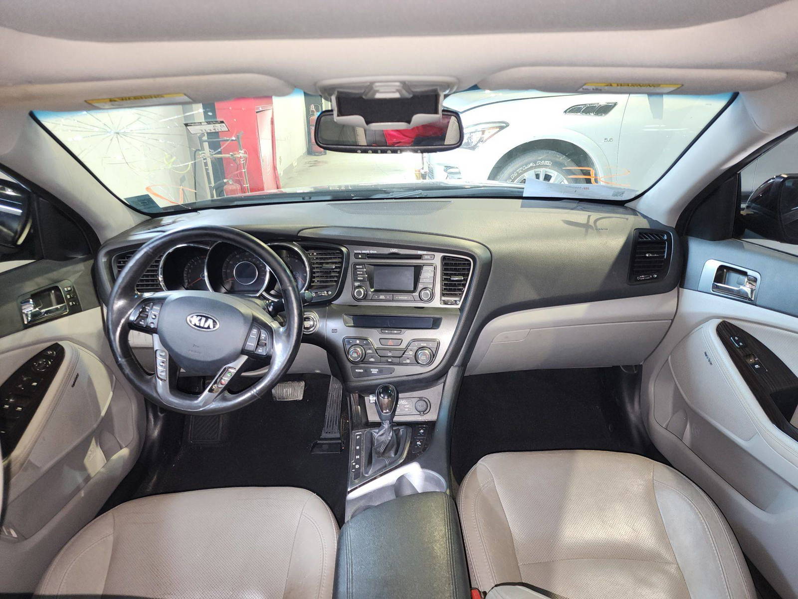 2013 KIA OPTIMA — 262511 Miles — Lot 79415244 — Al Quoz - Marhaba Auctions Used Cars - Image 8