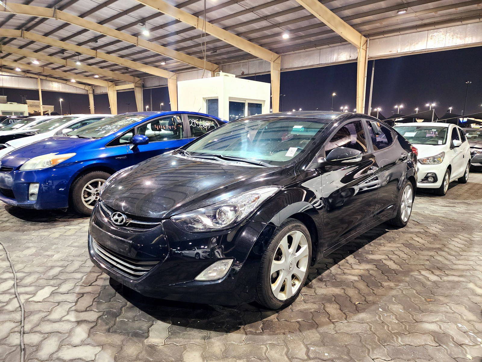 2012 HYUNDAI AVANTE — 193377 KM — Lot 569532 — Souq - Marhaba Auctions Used Cars - Image 5
