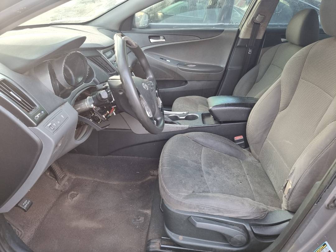 2014 HYUNDAI SONATA — 155138 Miles — Lot 215478 — Ind. 12 - Marhaba Auctions Used Cars - Image 8