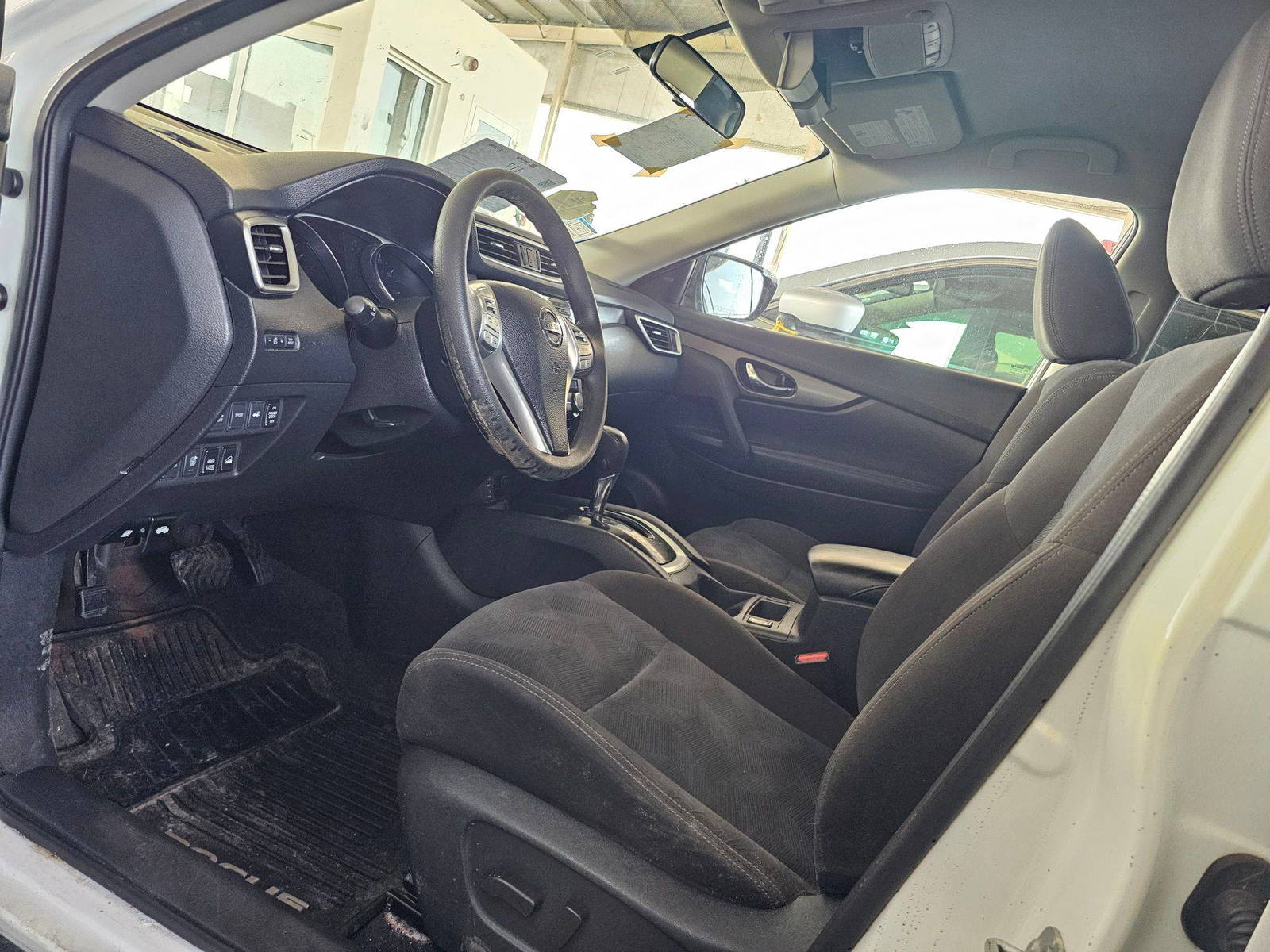 NISSAN ROGUE 2015 - Marhaba Auction Used Cars - Image 8