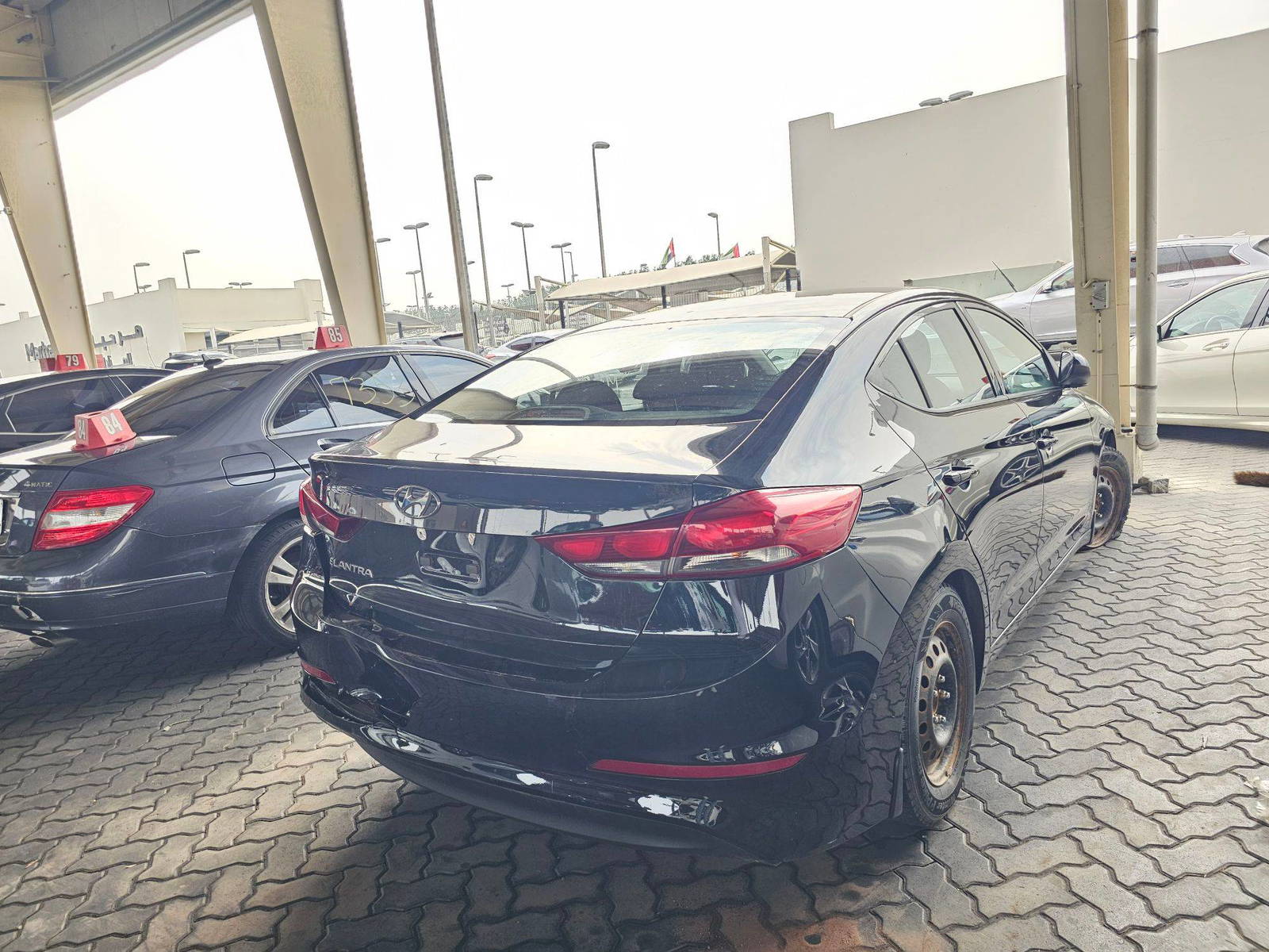 2017 HYUNDAI ELANTRA — 80678 KM — Lot 42777335 — Main - Marhaba Auctions Used Cars - Image 3