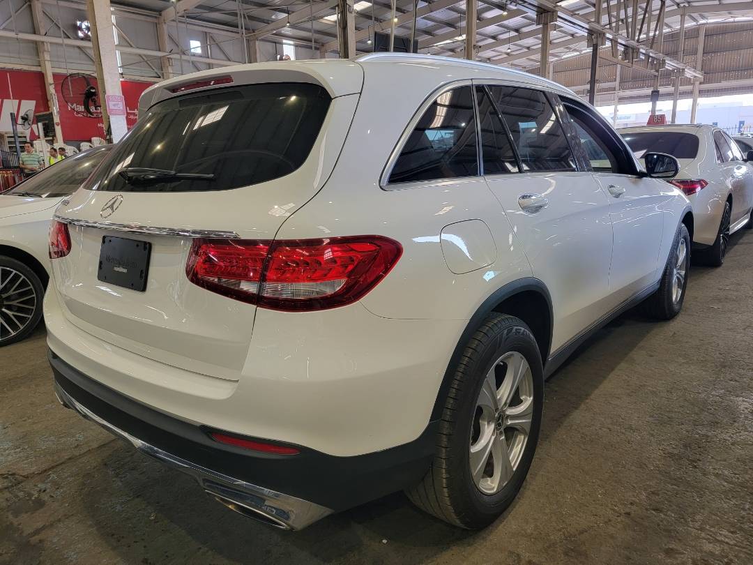 2018 MERCEDES BENZ GLC-300 — 123798 Miles — Lot 3JV045841 — Main - Marhaba Auctions Used Cars - Image 4