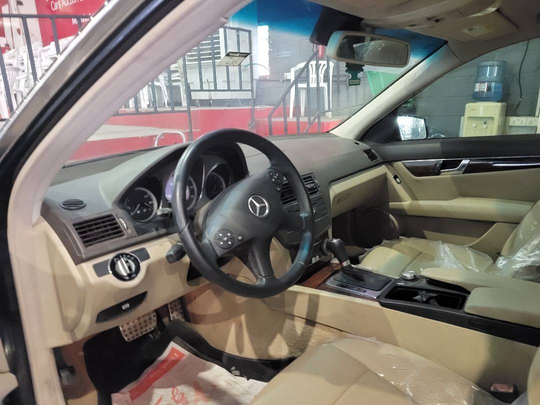 2010 MERCEDES BENZ C300 — 189590 Miles — Lot 090493 — Main - Marhaba Auctions Used Cars - Image 6