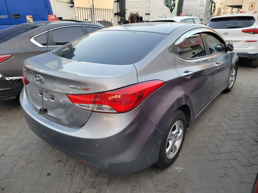 2011 HYUNDAI AVANTE — 144259 KM — Lot 02433 — Main - Marhaba Auctions Used Cars - Image 5