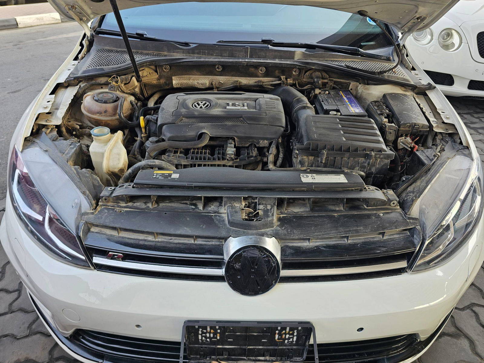 2016 VOLKSWAGEN GOLF GTI SE — 249983 KM — Lot U3GW052652 — Souq - Marhaba Auctions Used Cars - Image 12