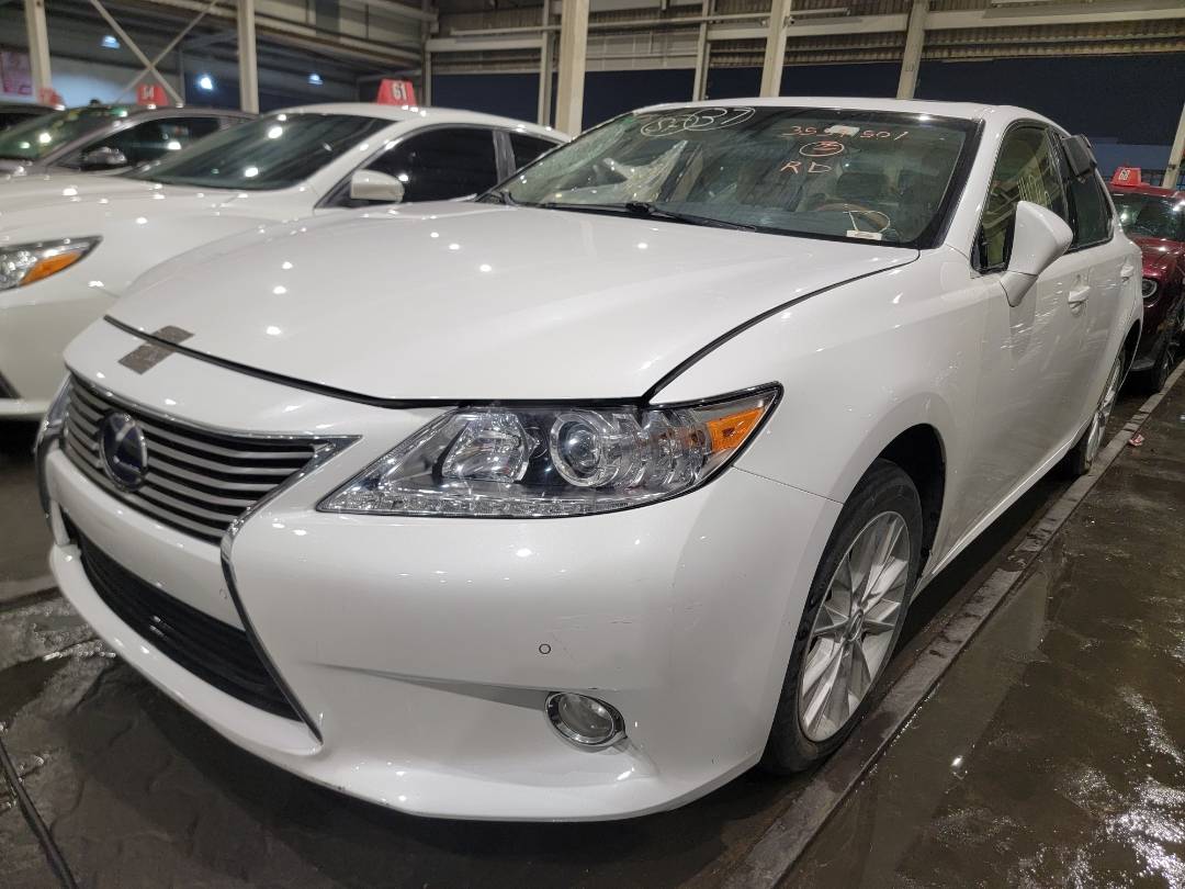 2013 LEXUS ES 300H — 114760 Miles — Lot D2021402 - Marhaba Auctions Used Cars - Image 6