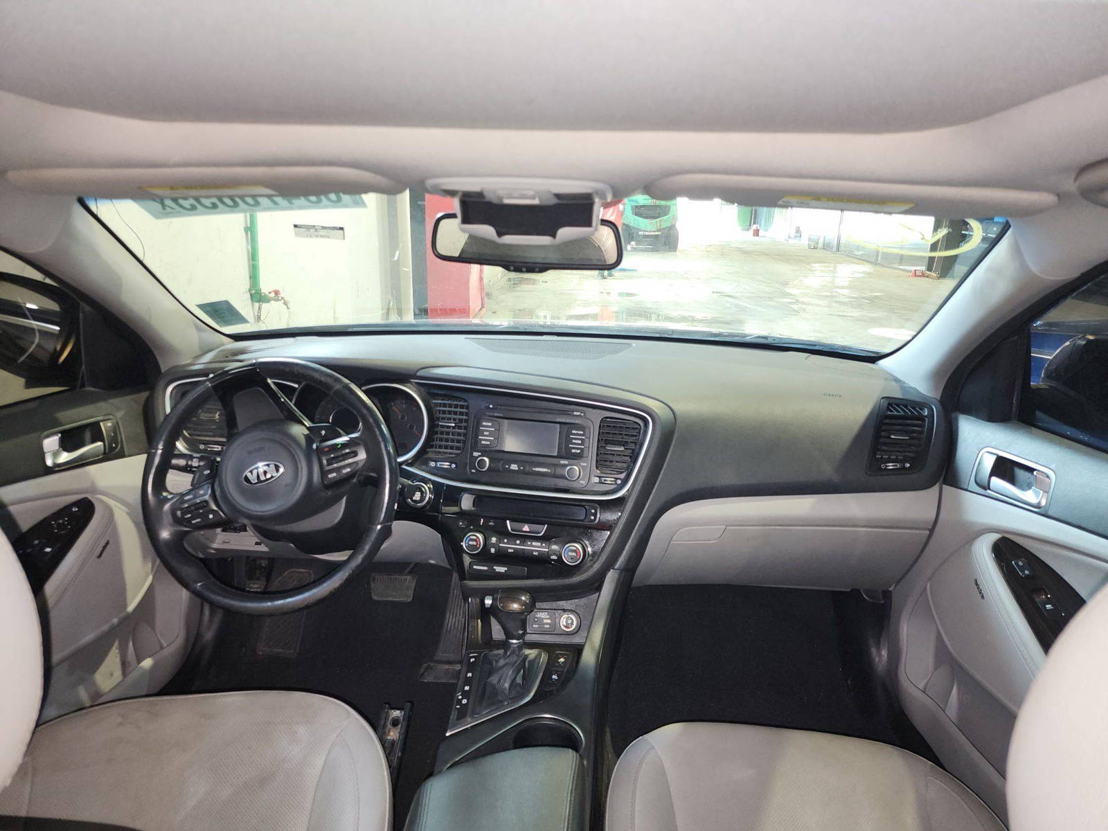 2015 KIA OPTIMA — 154901 Miles — Lot 440273 — Souq Al Haraj - Marhaba Auctions Used Cars - Image 6