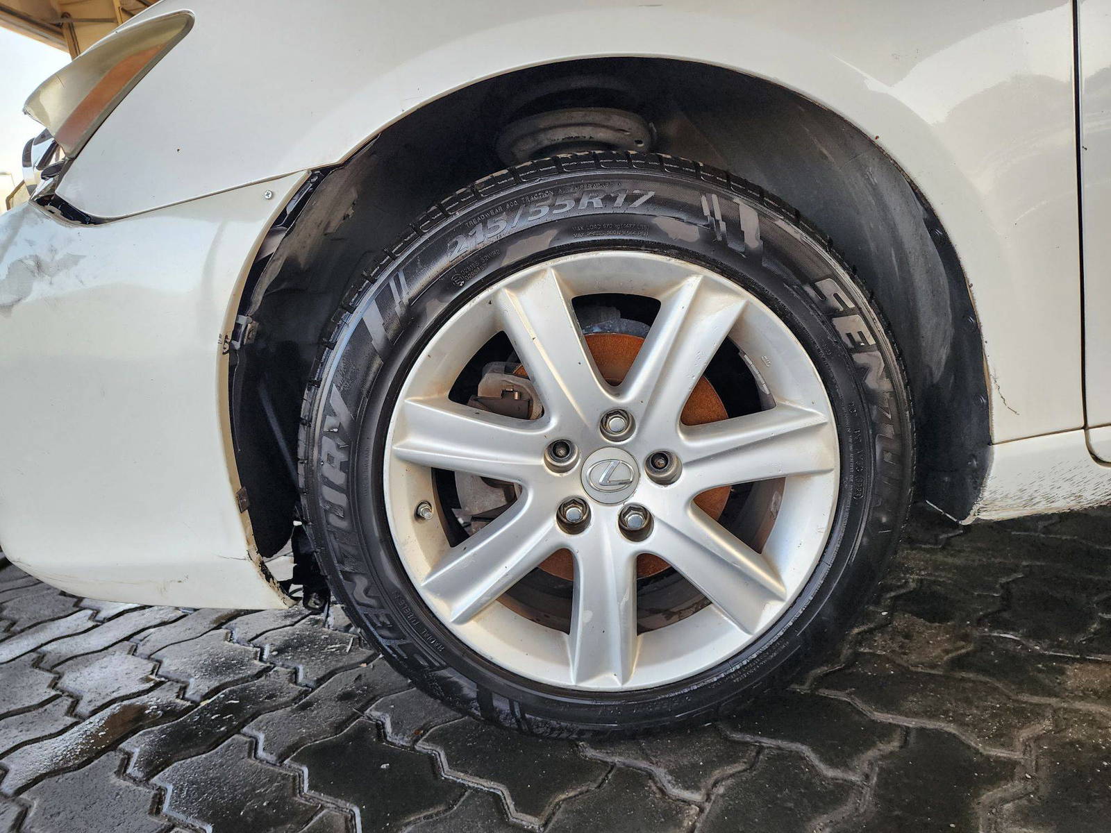 2009 LEXUS ES 350 — 201376 Miles — Lot 39349904 — Souq - Marhaba Auctions Used Cars - Image 11