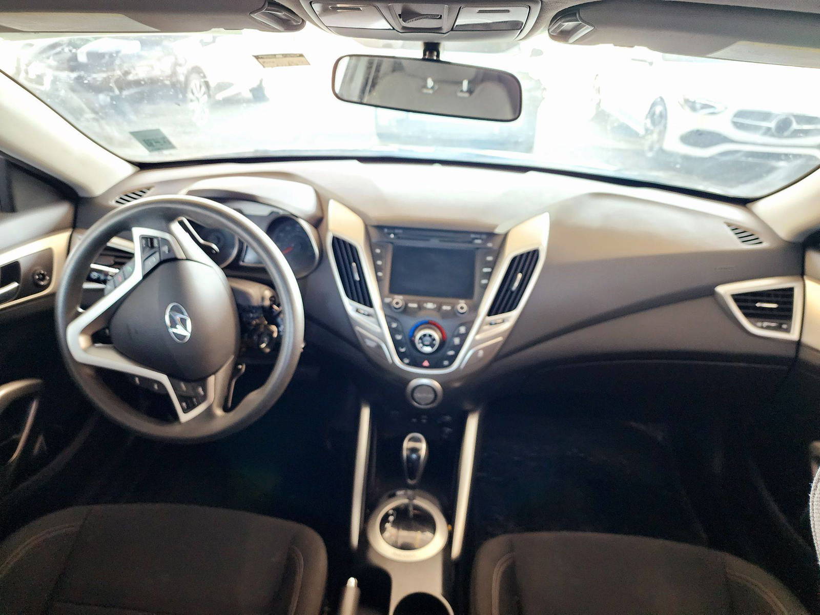 2016 HYUNDAI VELOSTER — 61157 Miles — Lot 215478 — Souq - Marhaba Auctions Used Cars - Image 7