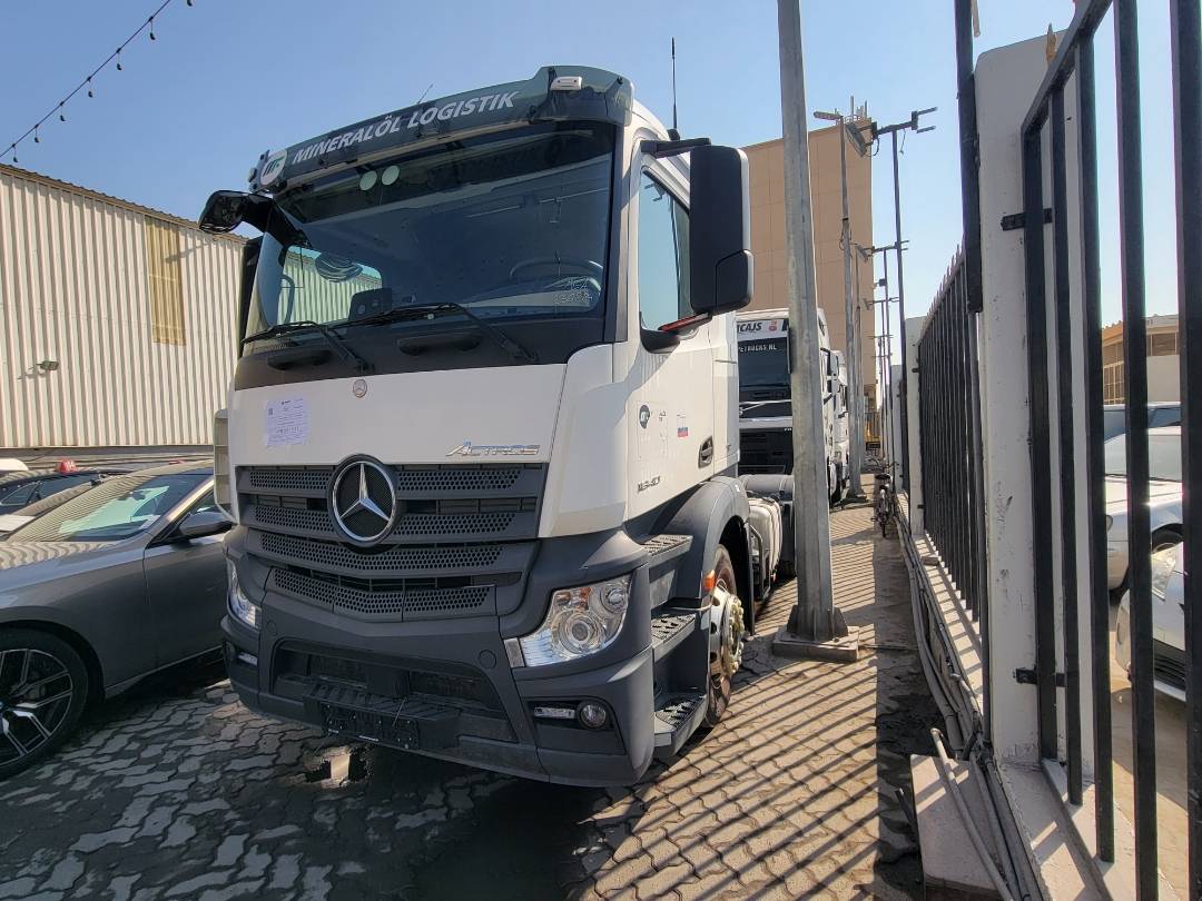 2017 MERCEDES BENZ ACTROS 1843 — 799536 KM — Lot 236284 — Main - Marhaba Auctions Used Cars - Image 4