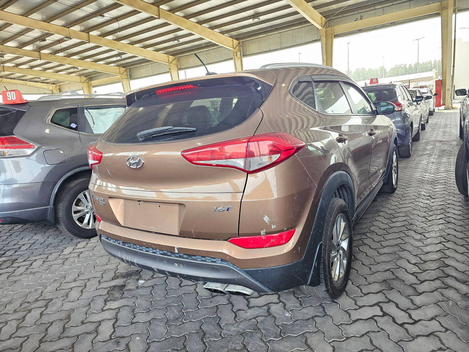 2016 HYUNDAI TUCSON — 145266 Miles — Lot 20GU029154 — Souq - Marhaba Auctions Used Cars - Image 3