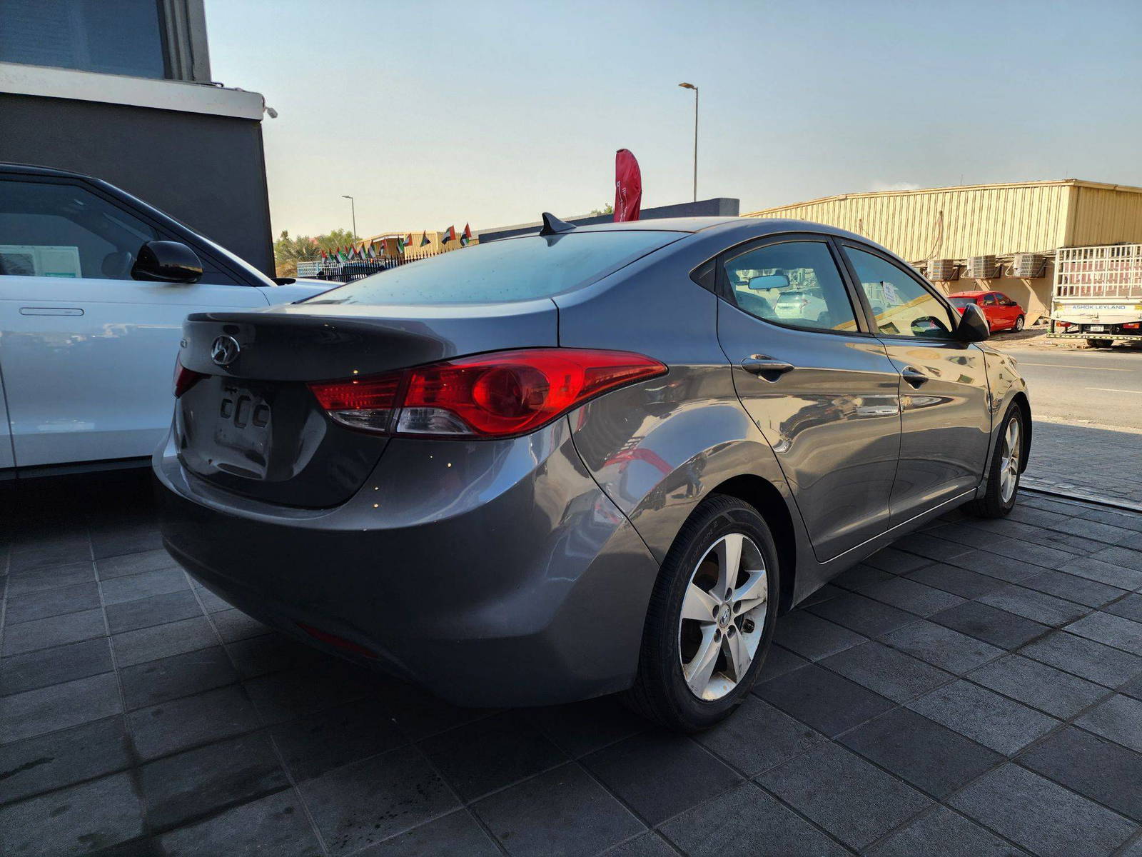 2013 HYUNDAI ELANTRA — 236139 Miles — Lot 37695112 — Al Quoz - Marhaba Auctions Used Cars - Image 3