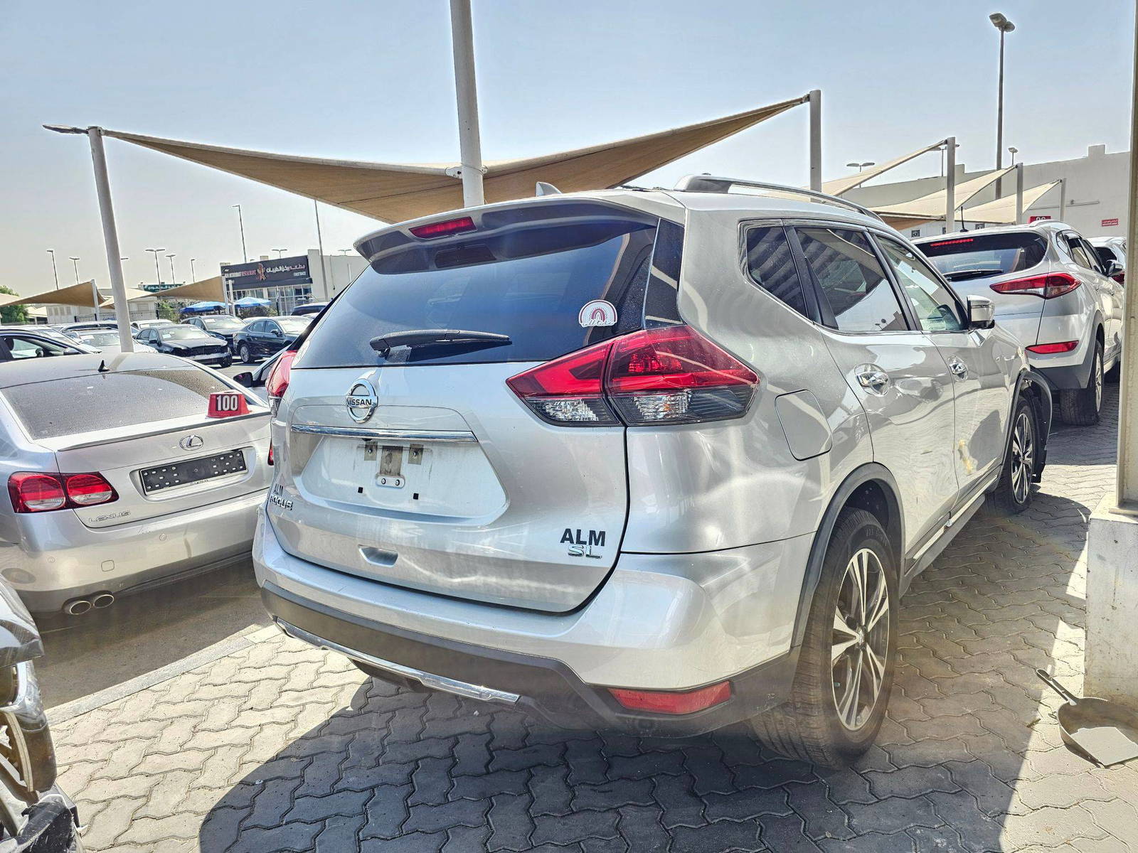 2018 NISSAN ROGUE — 140242 Miles — Lot 41517726 — Souq - Marhaba Auctions Used Cars - Image 3