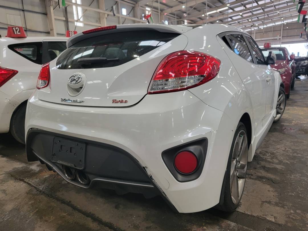 2013 HYUNDAI VELOSTER — 114448 Miles — Lot 78558933 - Marhaba Auctions Used Cars - Image 3