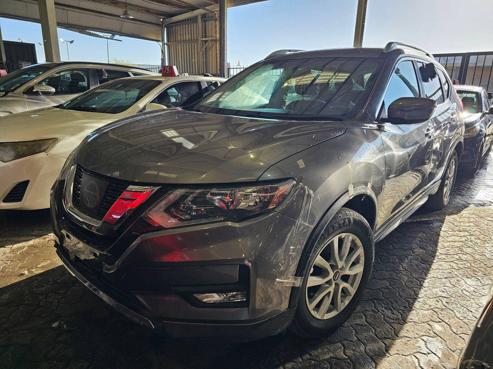 2017 NISSAN ROGUE — 187256 Miles — Lot 593655 — Main - Marhaba Auctions Used Cars - Image 5