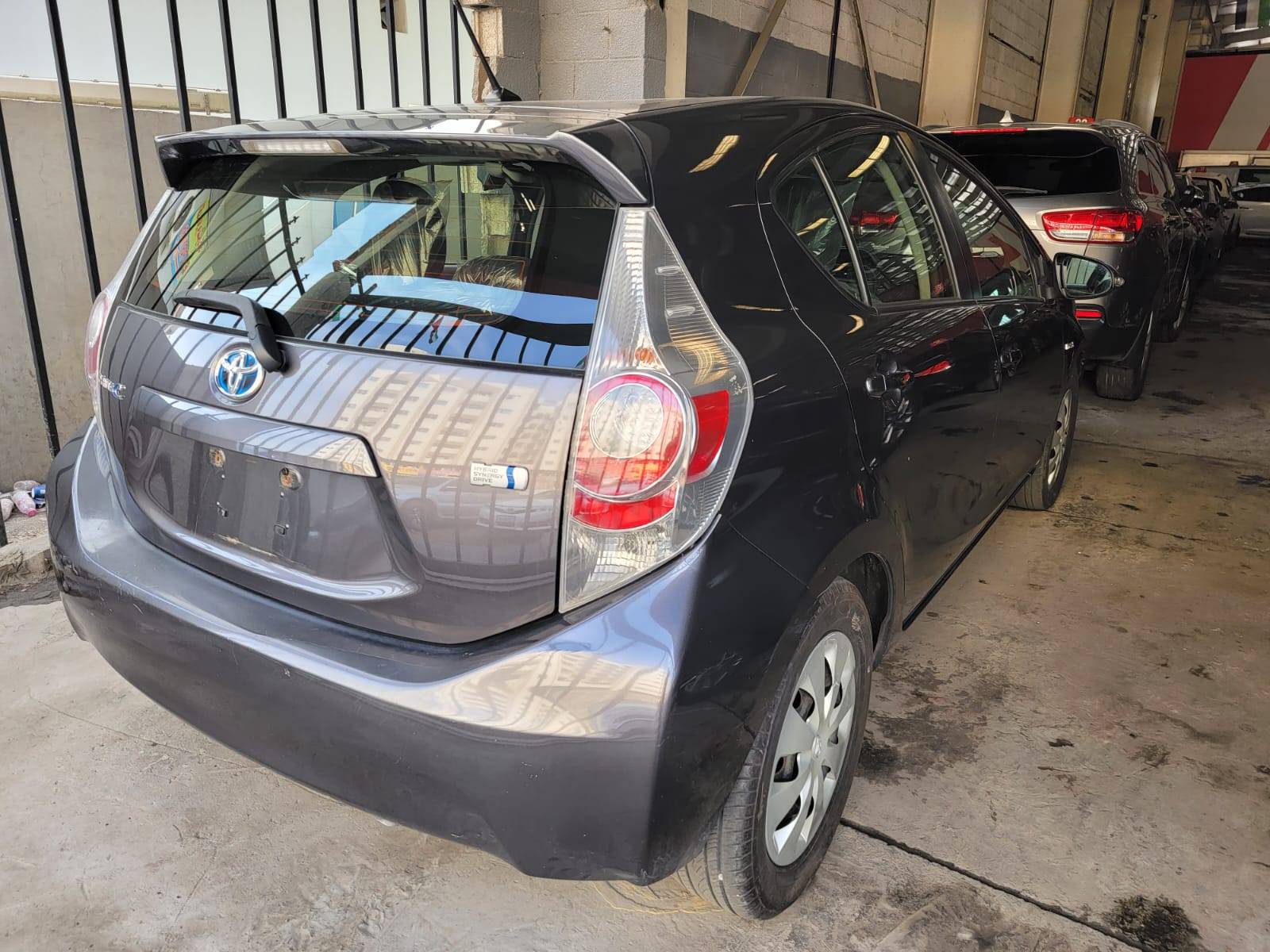 2013 TOYOTA PRIUS C — 267891 Miles — Lot D1541098 — Main - Marhaba Auctions Used Cars - Image 7
