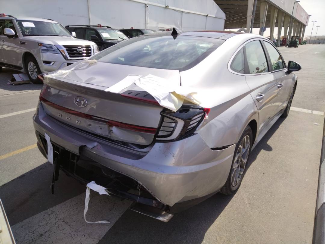 2020 HYUNDAI SONATA — 36330 Miles — Lot 77139223 — Souq - Marhaba Auctions Used Cars - Image 6