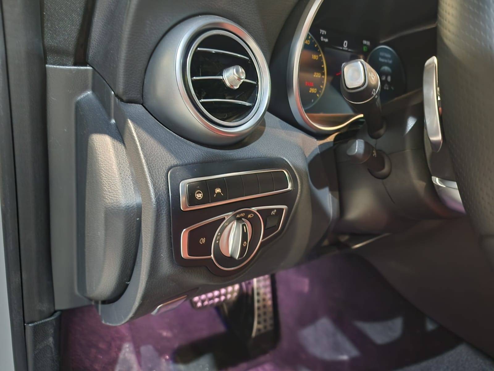 2022 MERCEDES BENZ C300 — 23228 KM — Lot 10052 — Main - Marhaba Auctions Used Cars - Image 12