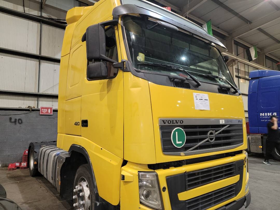 2013 VOLVO FH-Series — 1134554 KM — Lot 647438 - Marhaba Auctions Used Cars - Image 3