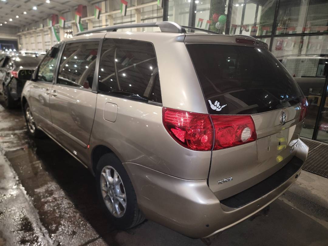 2006 TOYOTA SIENNA — 162697 Miles — Lot 37545990 - Marhaba Auctions Used Cars - Image 3