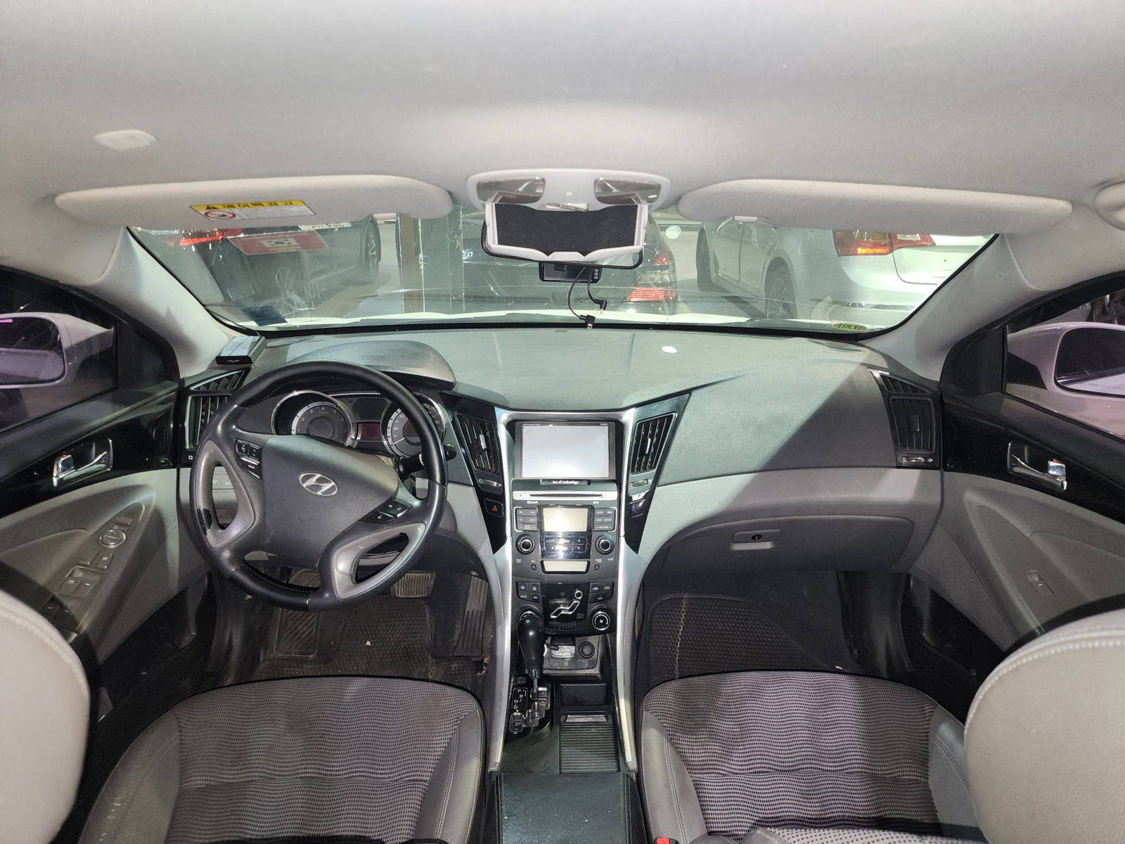 HYUNDAI SONATA 2011 - Marhaba Auction Used Cars - Image 8