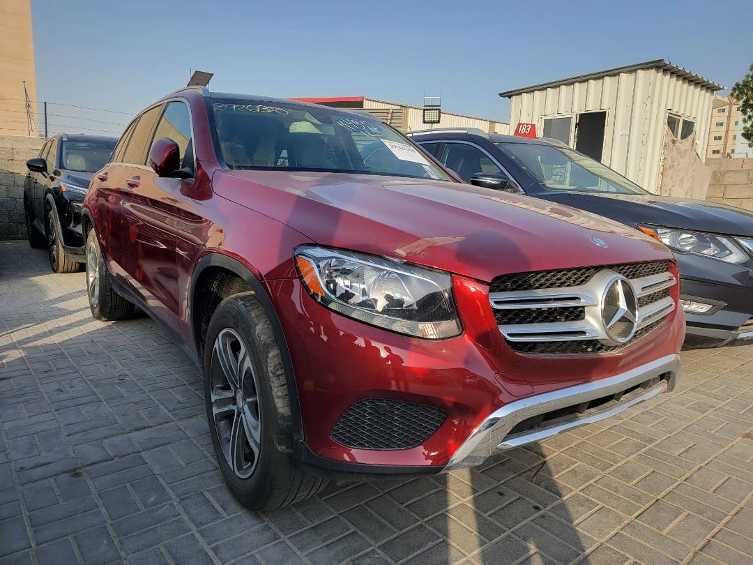 2017 MERCEDES BENZ GLC-300 — 116890 Miles — Lot HF114912 — Main - Marhaba Auctions Used Cars - Image 4