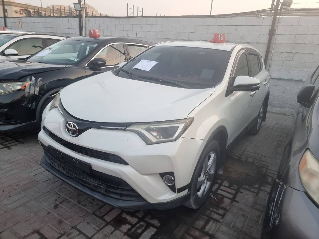 2017 TOYOTA RAV4 — 169331 KM — Lot 0J125283 - Marhaba Auctions Used Cars - Image 3