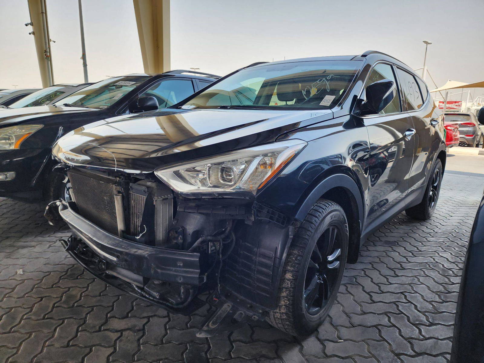 2016 HYUNDAI SANTA FE — 140611 KM — Lot 64584 — Souq - Marhaba Auctions Used Cars - Image 8