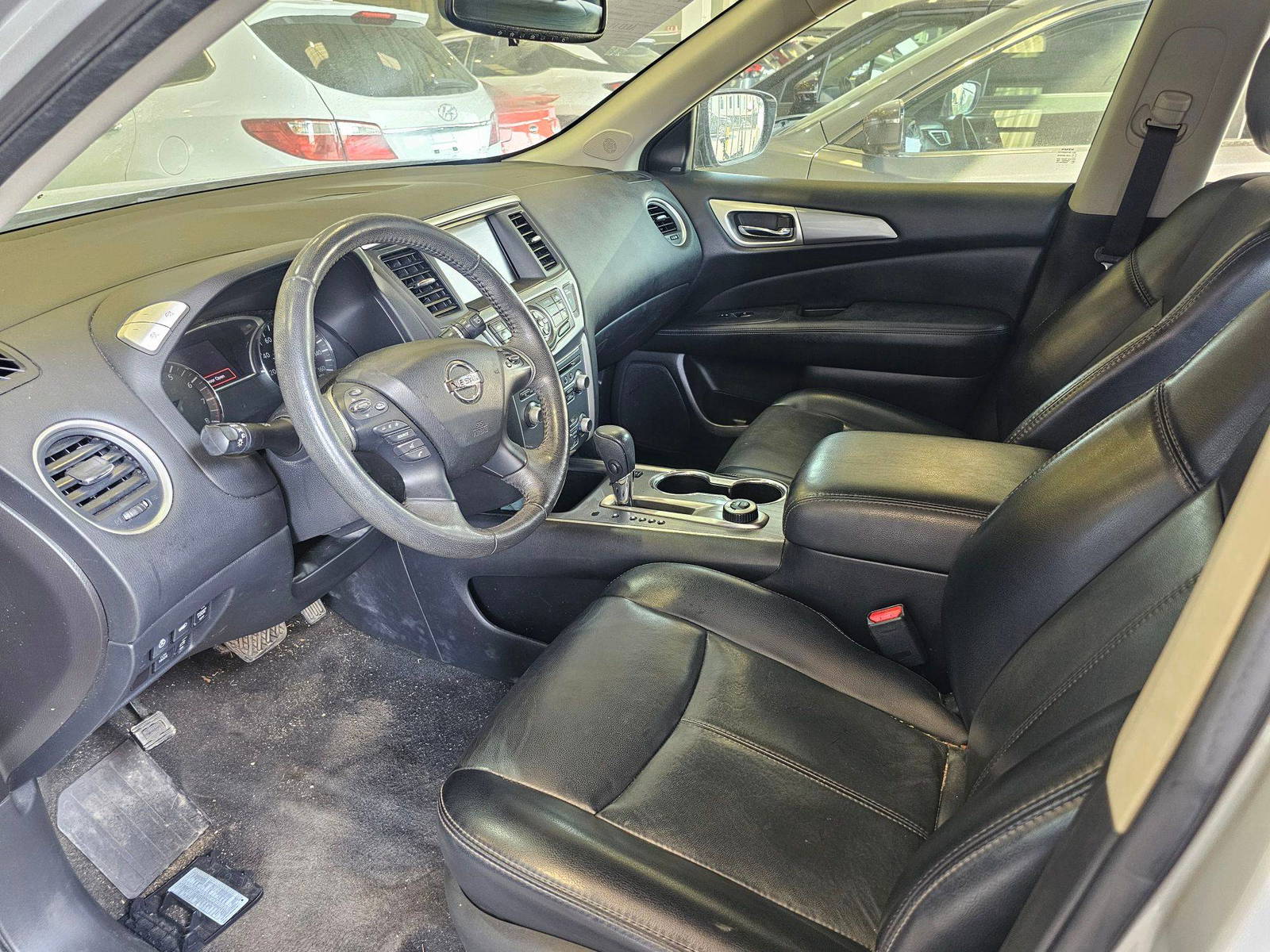 2017 NISSAN PATHFINDER — 186622 Miles — Lot C674154 — Main - Marhaba Auctions Used Cars - Image 8
