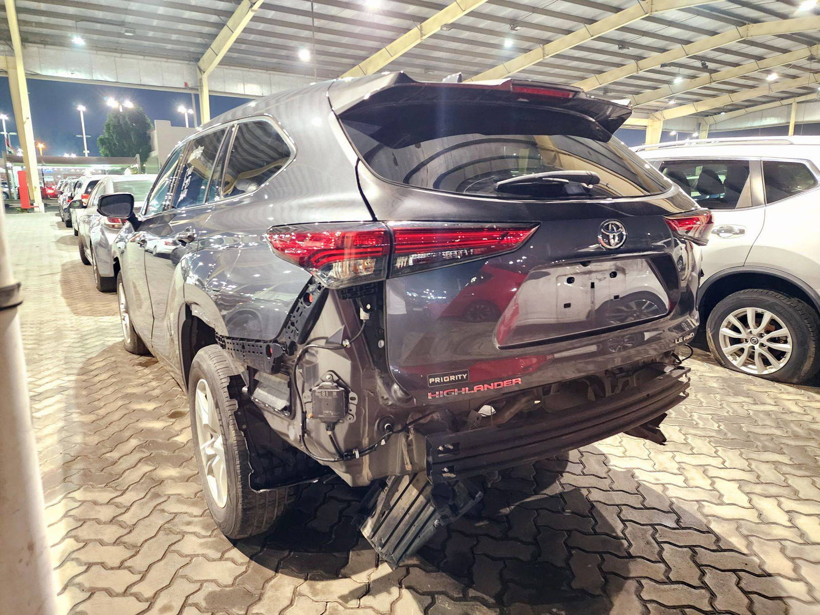 2021 TOYOTA HIGHLANDER — 86668 Miles — Lot MS057132 — Main - Marhaba Auctions Used Cars - Image 3