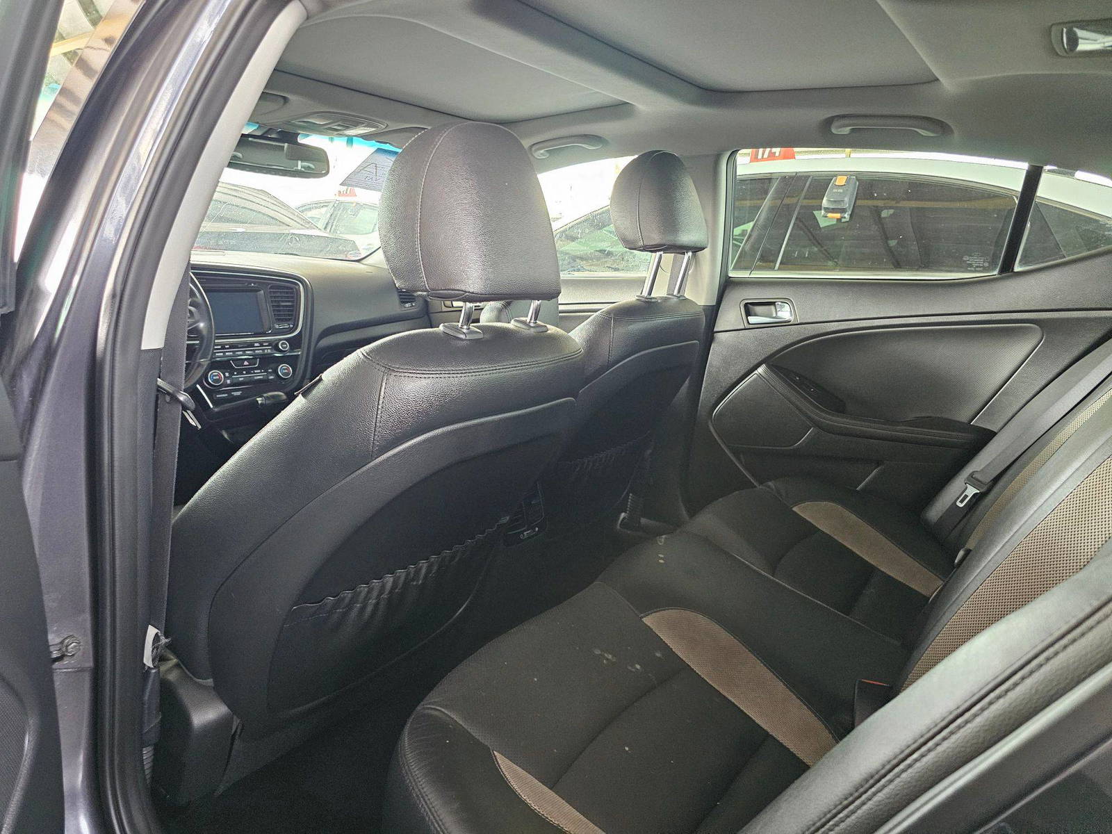 2014 KIA OPTIMA — 179798 KM — Lot 485222 — Souq - Marhaba Auctions Used Cars - Image 6