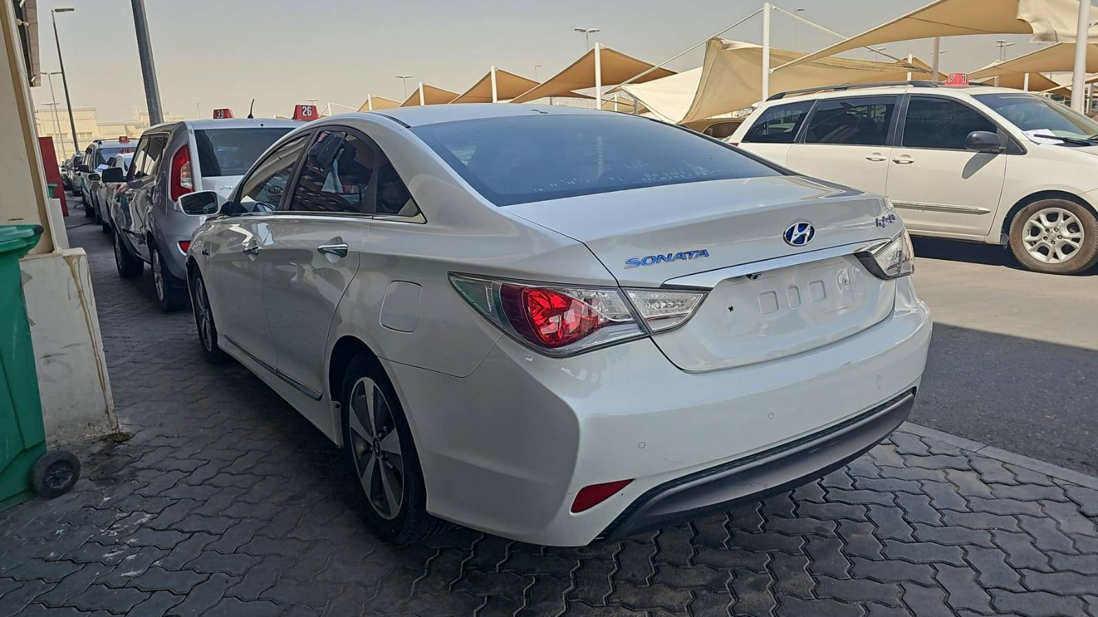 2012 HYUNDAI SONATA — 210683 KM — Lot CA039989 — Souq - Marhaba Auctions Used Cars - Image 10