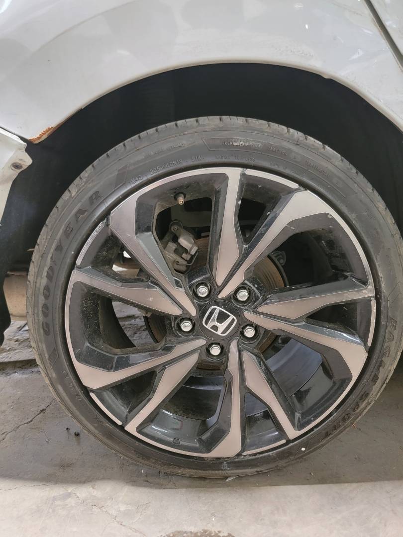 2019 HONDA CIVIC — 53612 Miles — Lot 37697365 - Marhaba Auctions Used Cars - Image 4