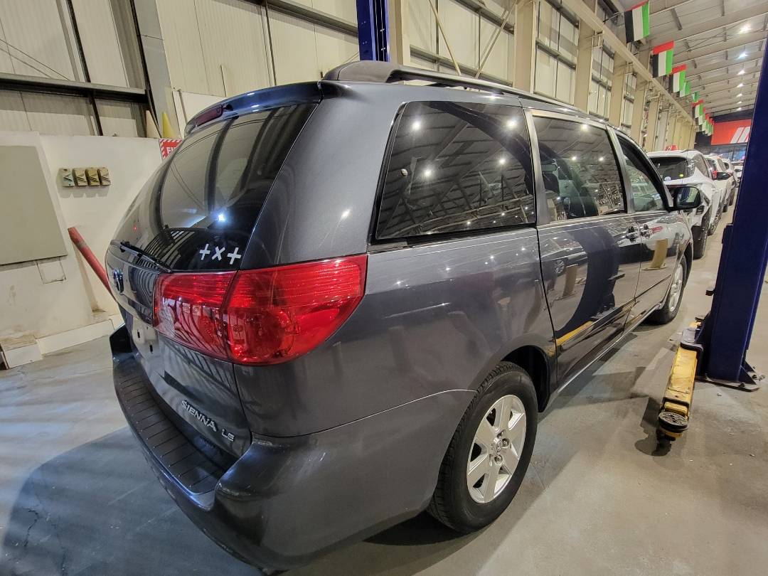 2009 TOYOTA SIENNA — 190189 Miles — Lot 230065 — Main - Marhaba Auctions Used Cars - Image 4