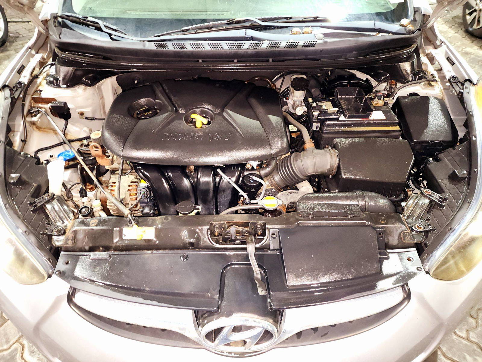 2011 HYUNDAI ELANTRA — 175986 Miles — Lot E3BH059450 — Main - Marhaba Auctions Used Cars - Image 10