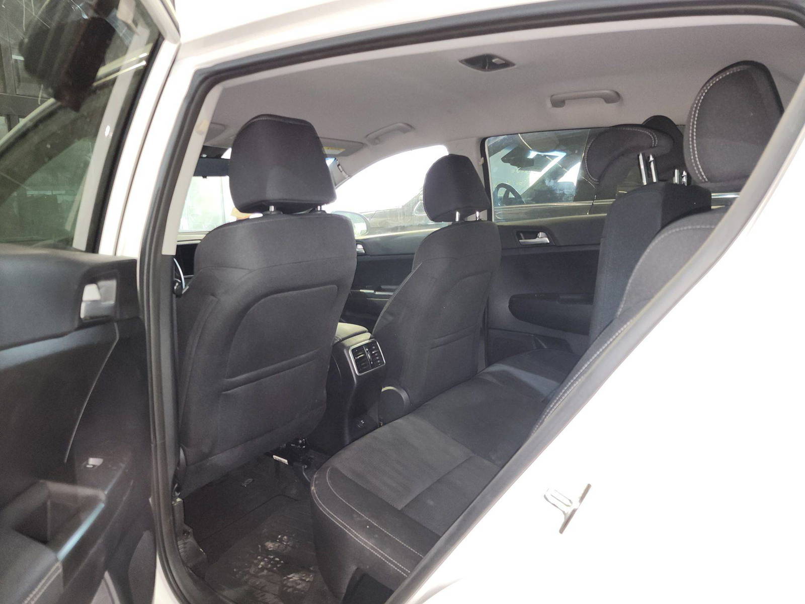 2020 KIA SPORTAGE — 124766 Miles — Lot 125487 — Al Quoz - Marhaba Auctions Used Cars - Image 7