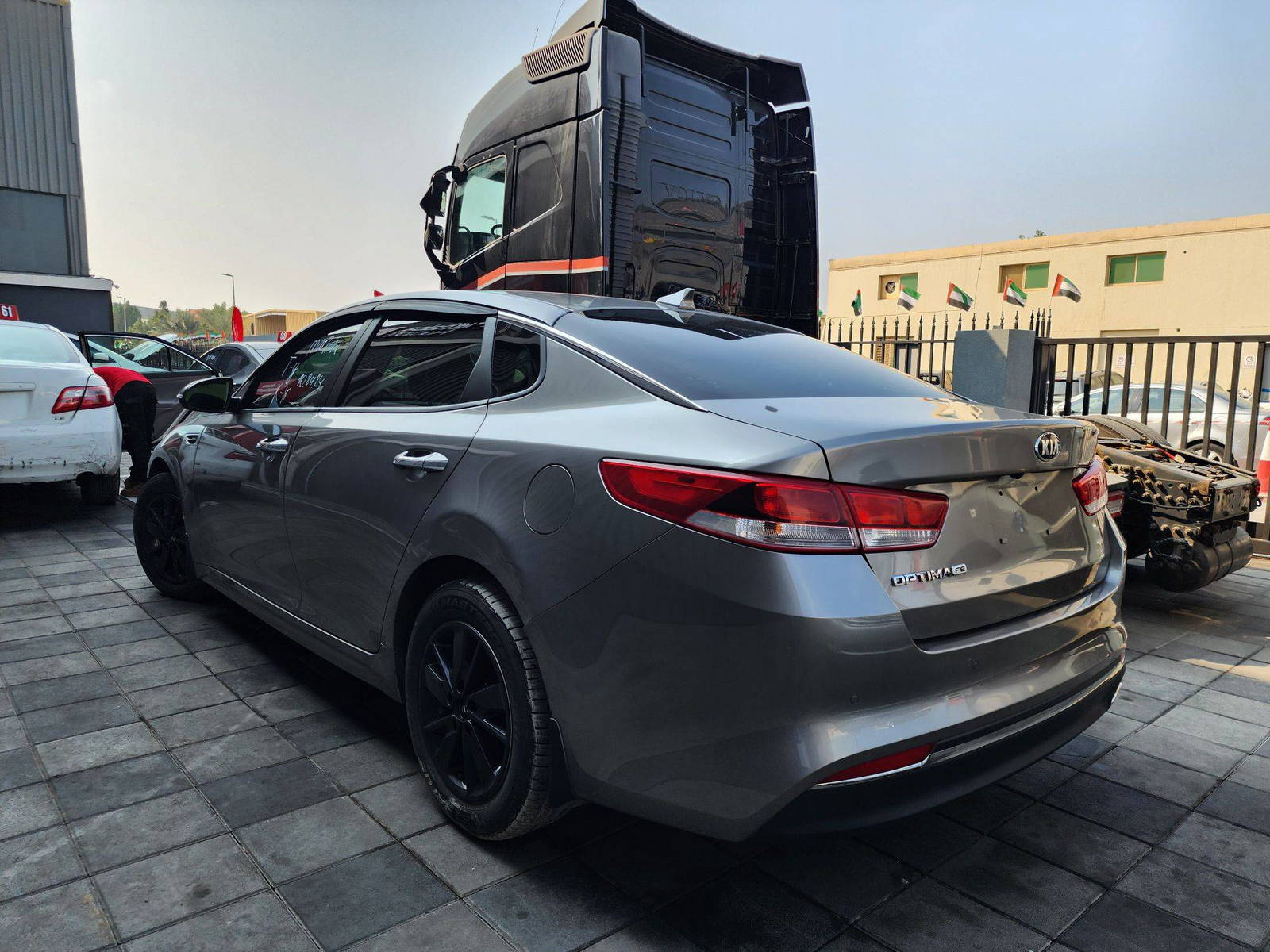 2018 KIA OPTIMA — 183572 Miles — Lot 68445954 — Al Quoz - Marhaba Auctions Used Cars - Image 3