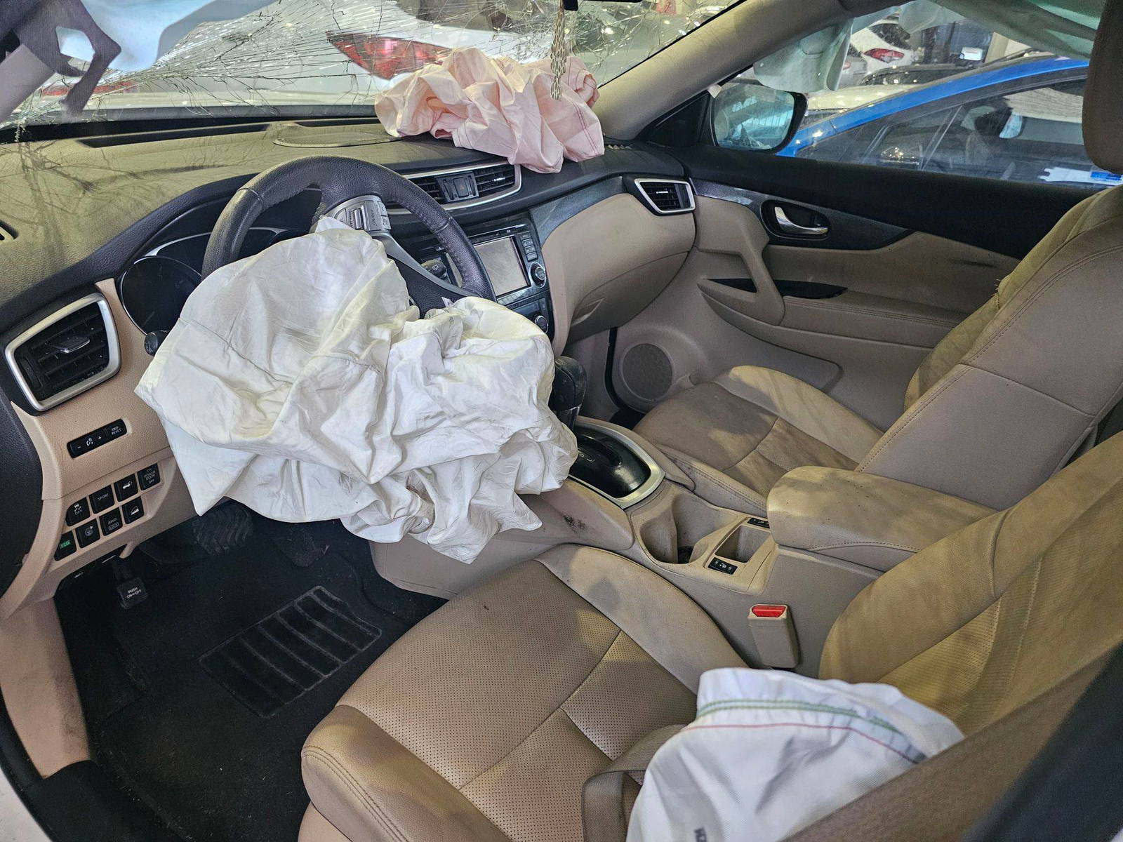 NISSAN ROGUE 2016 - Marhaba Auction Used Cars - Image 8