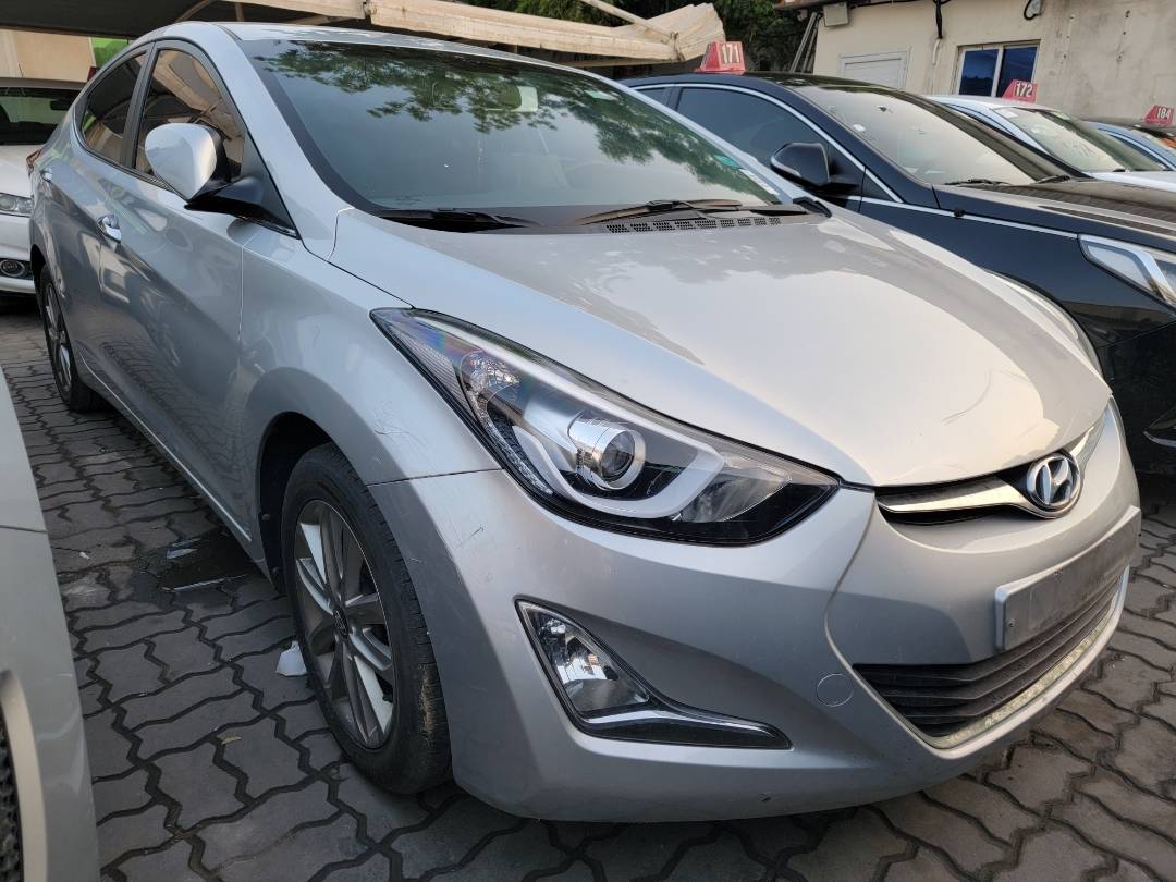 2014 HYUNDAI AVANTE — 47771 KM — Lot DBEU964670 — Main - Marhaba Auctions Used Cars - Image 4