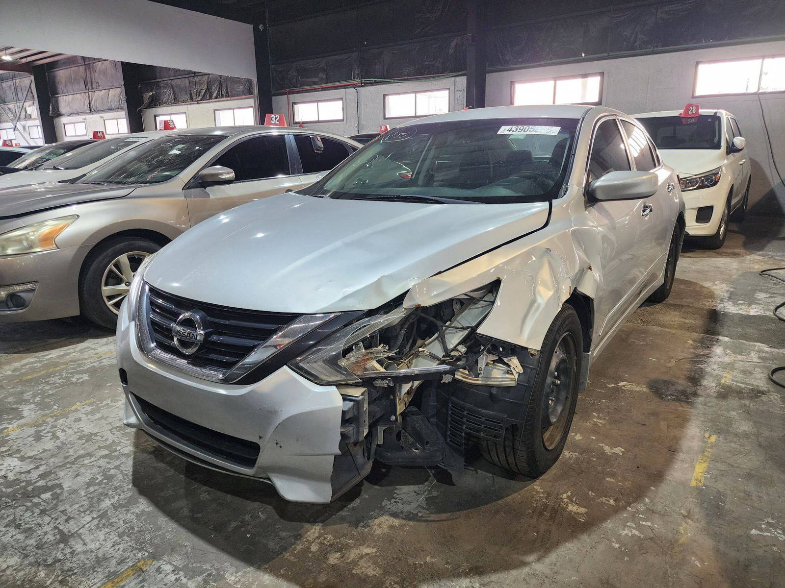 2018 NISSAN ALTIMA — 175655 Miles — Lot 237107 — Al Quoz - Marhaba Auctions Used Cars - Image 6