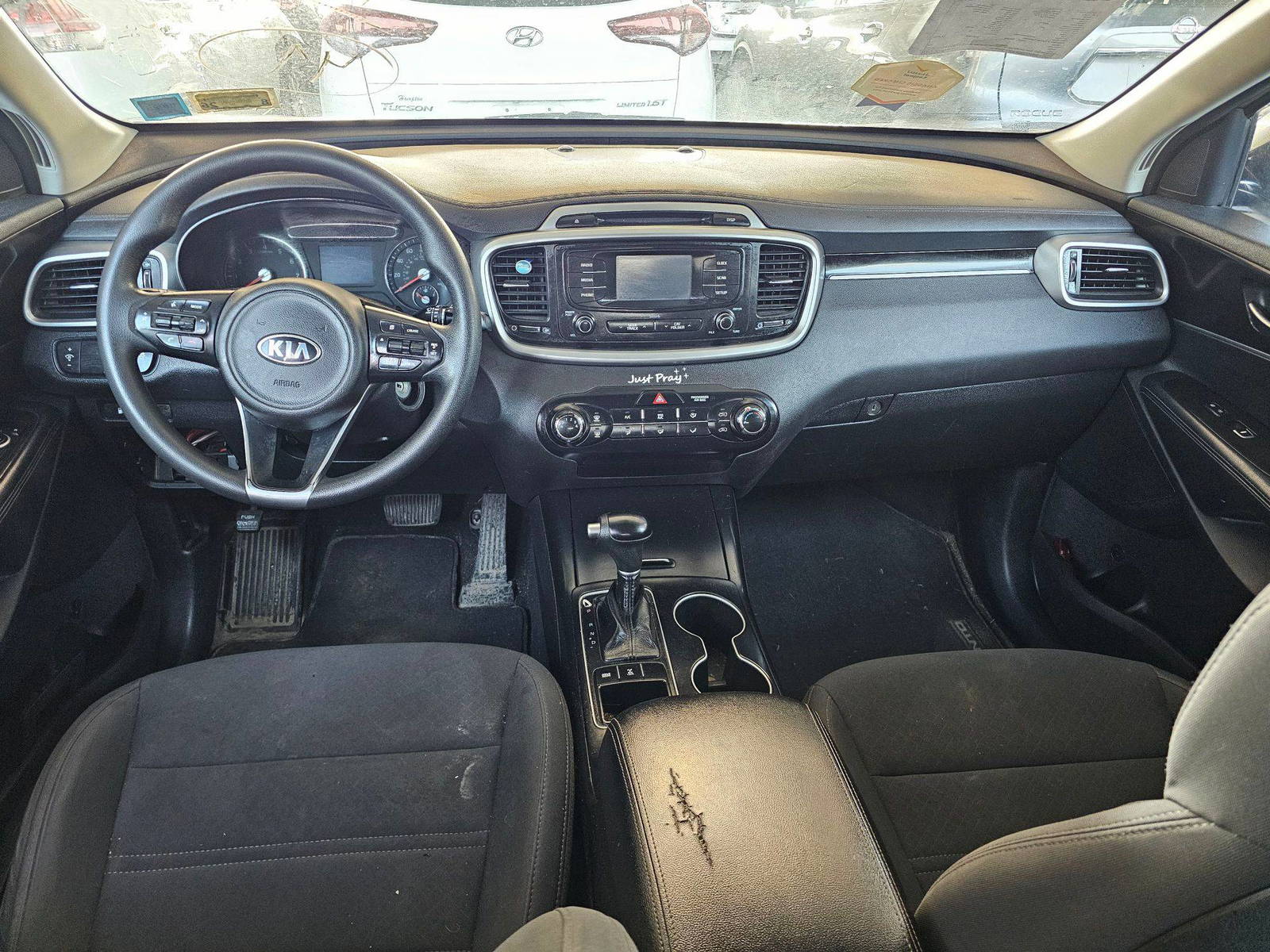 KIA SORENTO 2017 - Marhaba Auction Used Cars - Image 8