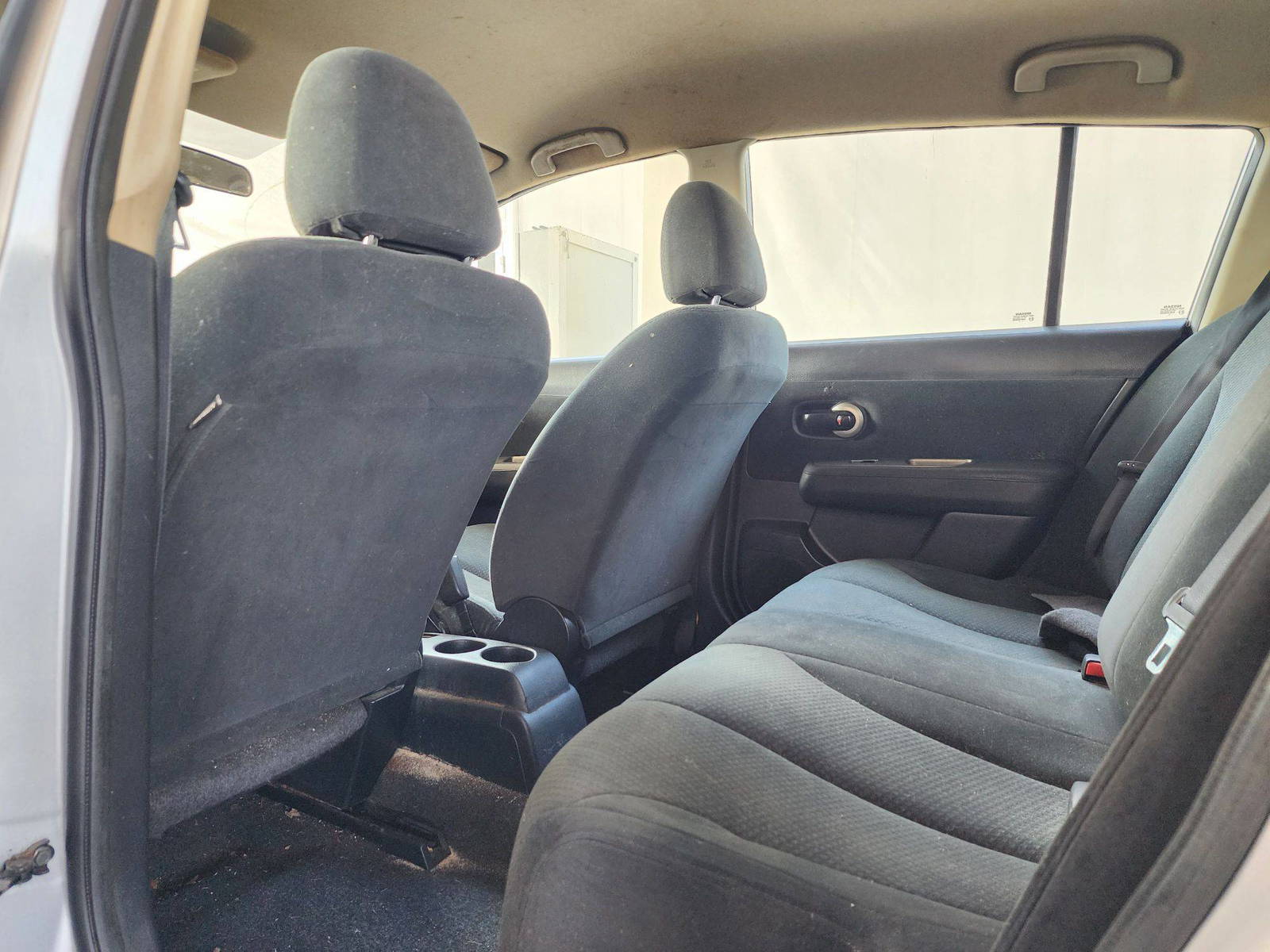 2012 NISSAN VERSA — 178021 Miles — Lot CL362510 — Souq - Marhaba Auctions Used Cars - Image 6