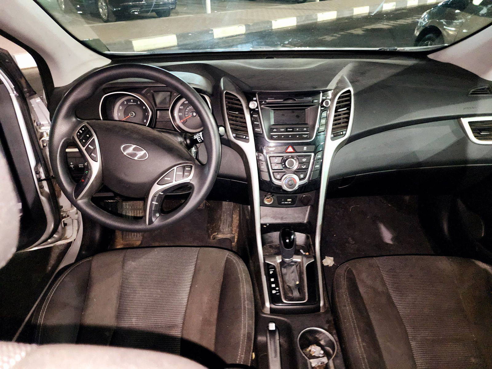 2017 HYUNDAI ELANTRA GT — 109922 Miles — Lot U364308 — Souq - Marhaba Auctions Used Cars - Image 7